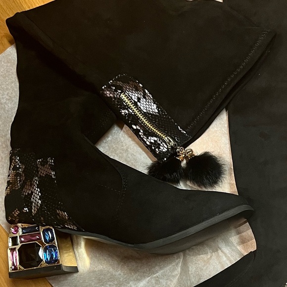 NWOT- Faux Suede Pull Up High Boots (US 7) - Picture 10 of 11